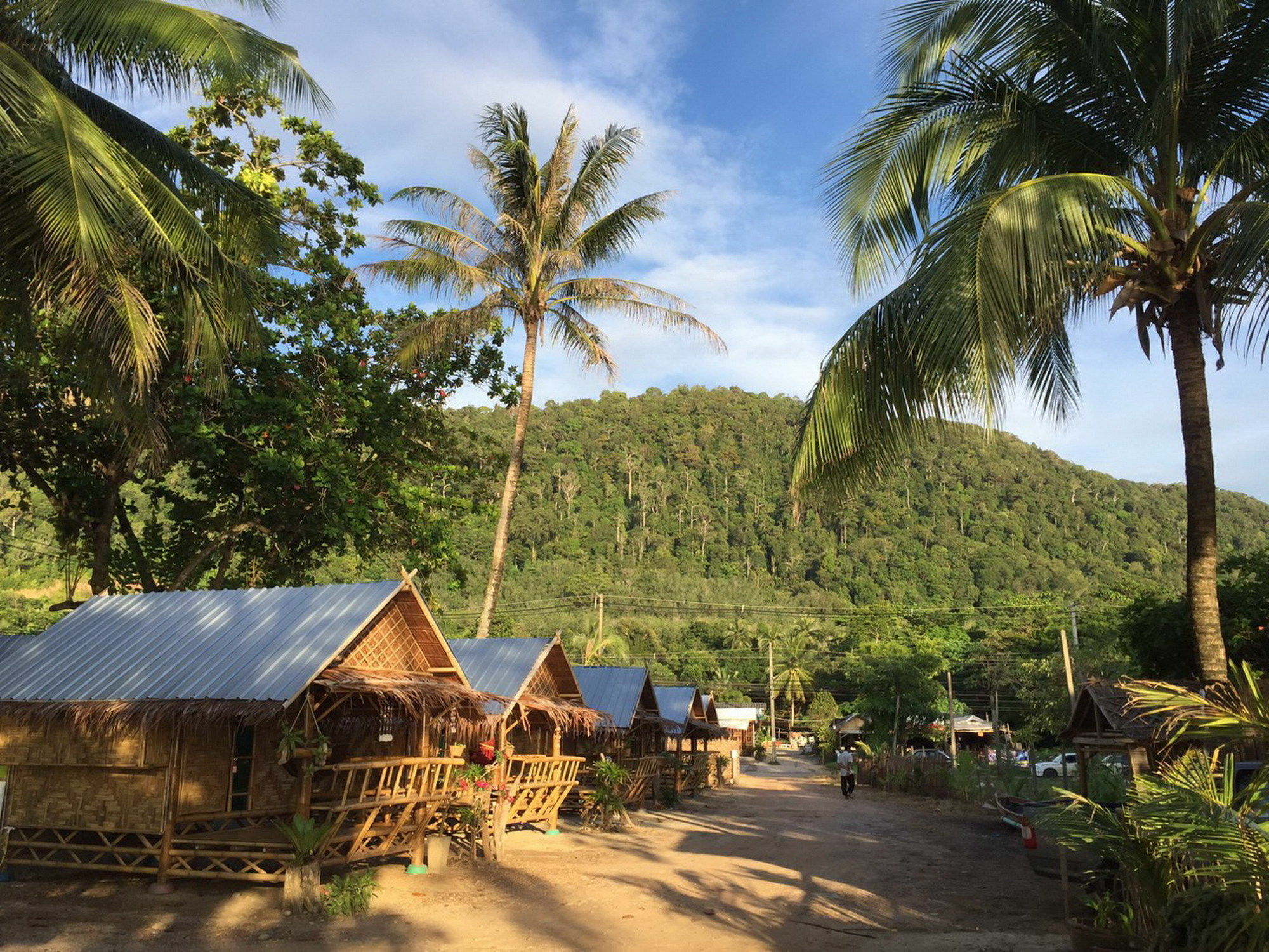 Rann Chalet Beach Side Koh Lanta Exterior photo